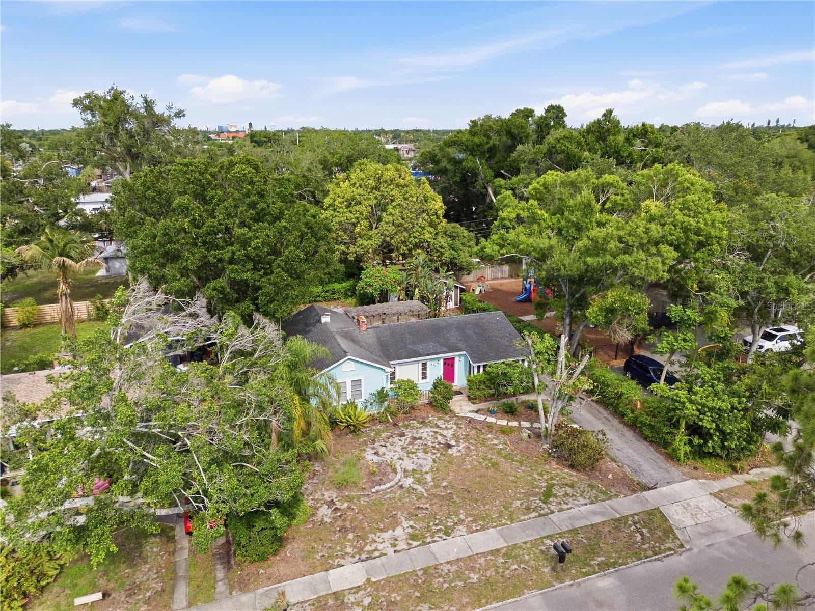 Single Family Residence at 411 W 48TH ST, BRADENTON, photo 39 of 51