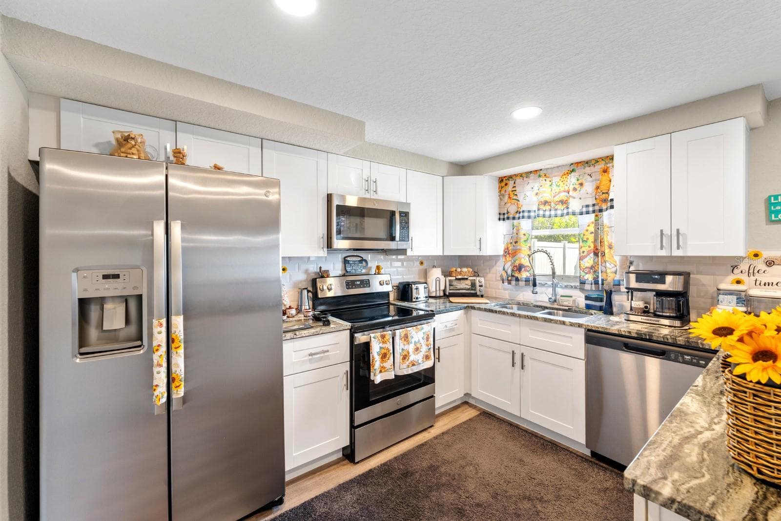 Single Family Residence at 2152 ARCADIA RD, HOLIDAY, photo 11 of 30