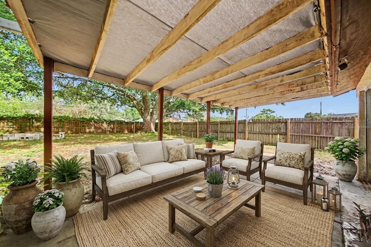 Virtually staged photo - 2008 HOUNDSLAKE DR, WINTER PARK