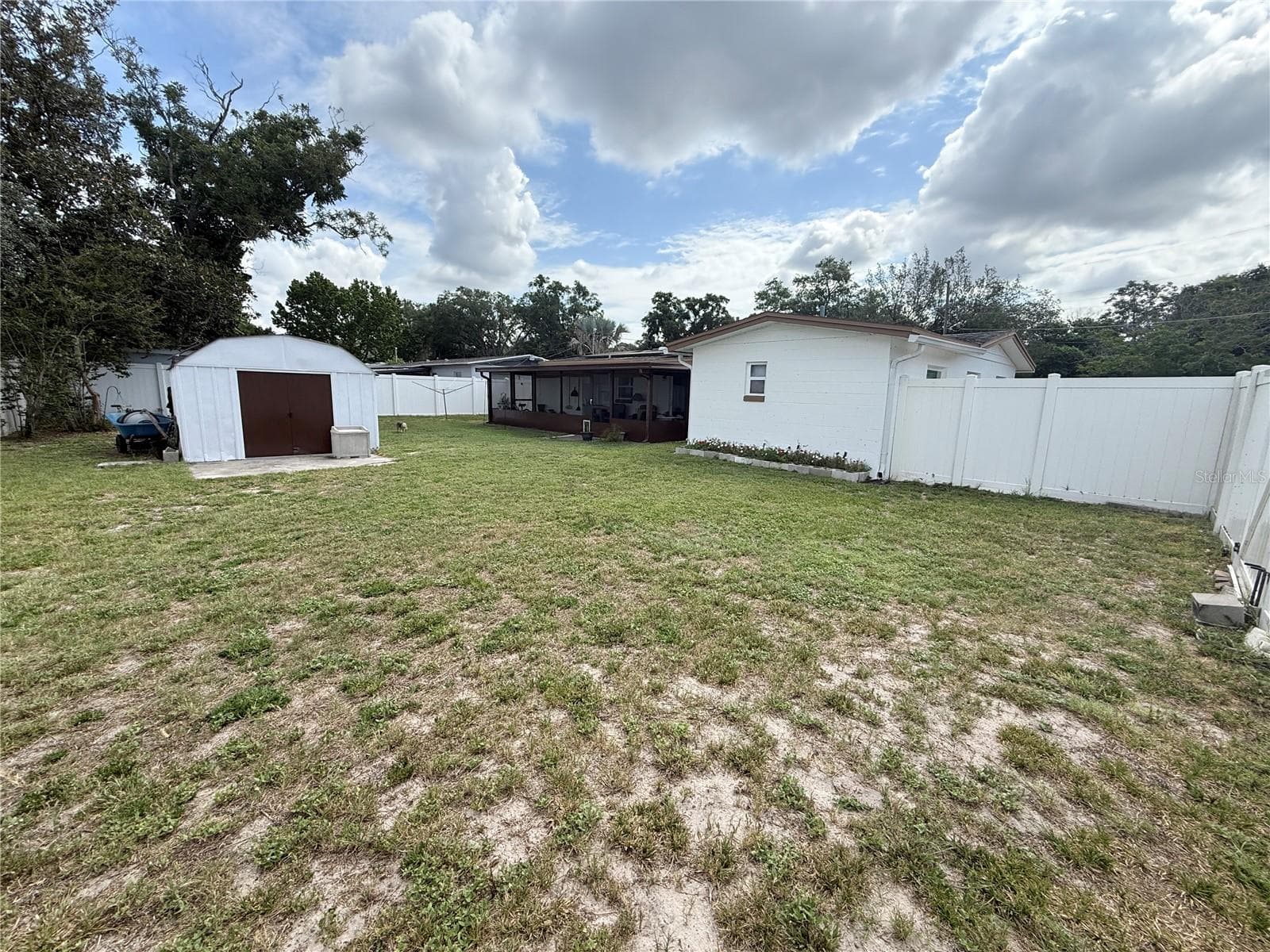 Shed perfect to store all your tools - 602 SULLIVAN AVE, OCOEE