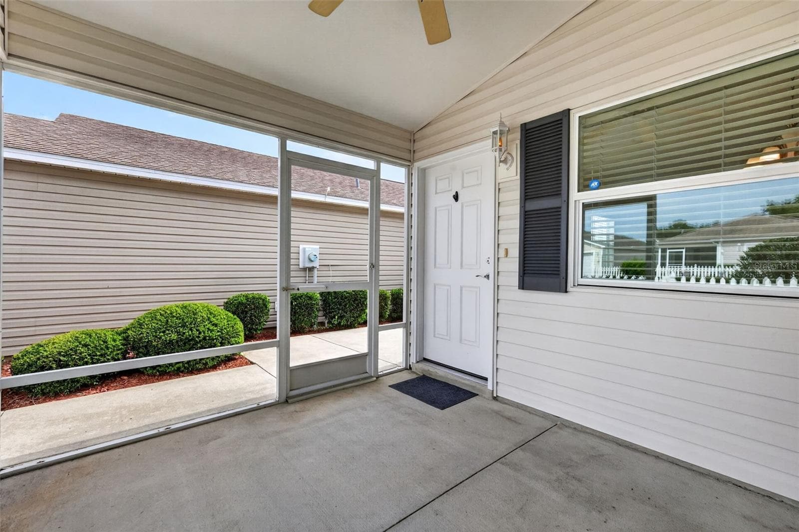 Lanai and Front Entry - 3419 CARRABELLE CT, THE VILLAGES