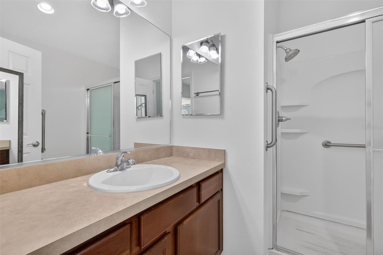 Primary Bathroom - 3419 CARRABELLE CT, THE VILLAGES
