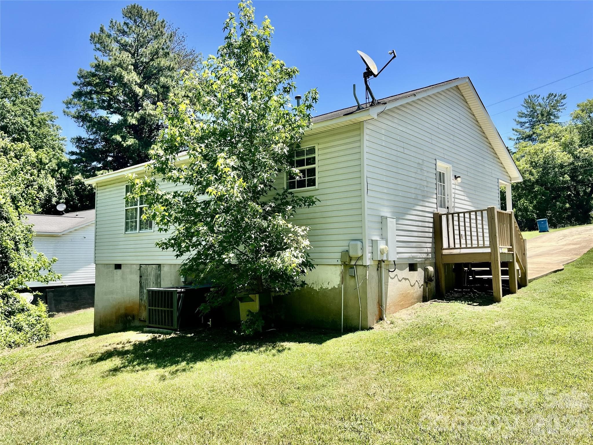 Single Family Residence at Salisbury, photo 2 of 31