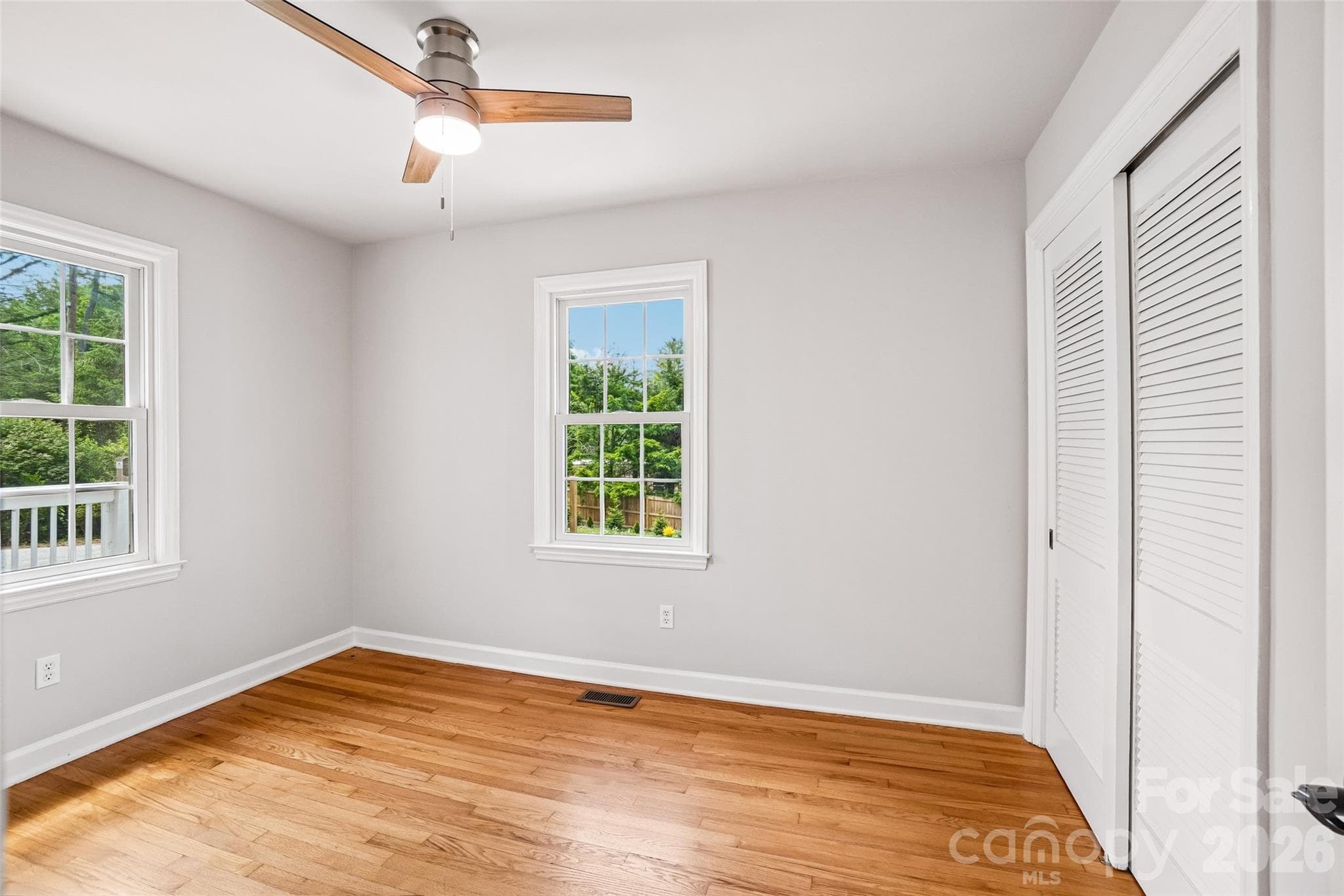 Single Family Residence at 28 Ridgefield Place, Asheville, photo 37 of 48