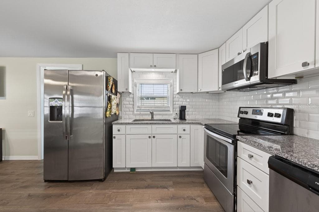 Mobile Home at 3527 TIKI DR, HOLIDAY, photo 17 of 52
