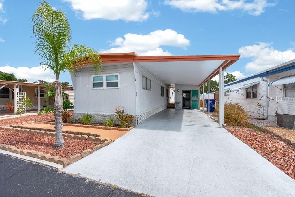 Mobile Home at 3527 TIKI DR, HOLIDAY, photo 39 of 52