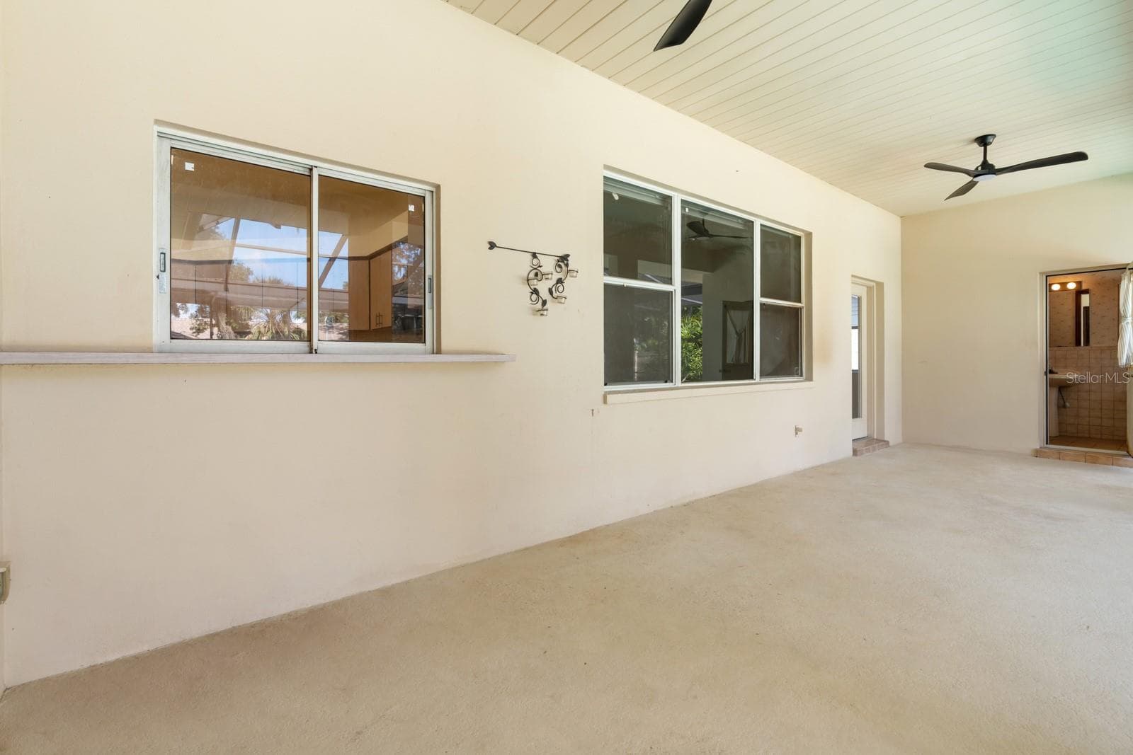 Single Family Residence at 512 CAULDER PARK RD, SEFFNER, photo 35 of 54
