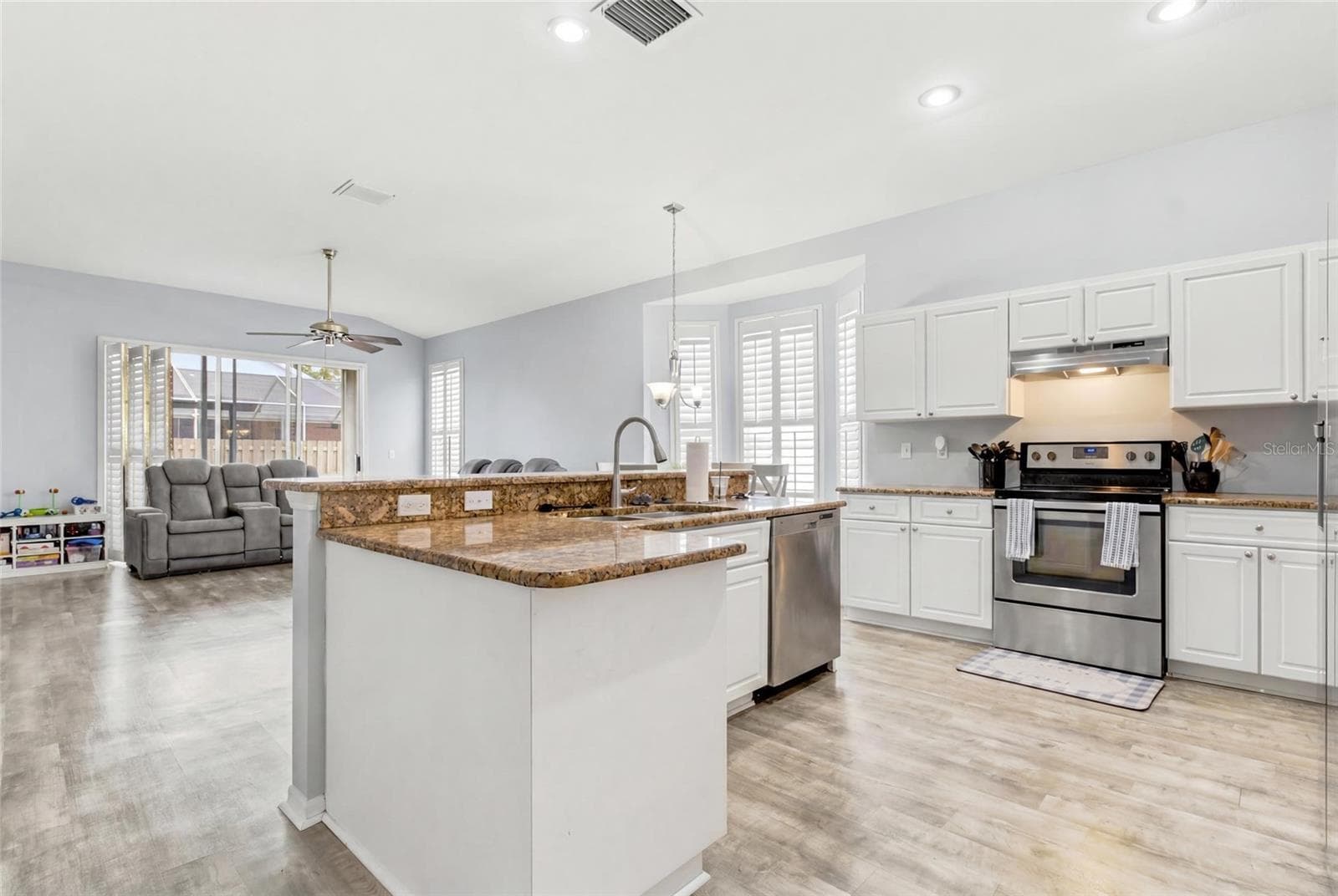 Single Family Residence at 4613 CORSAGE DR, LUTZ, photo 31 of 50