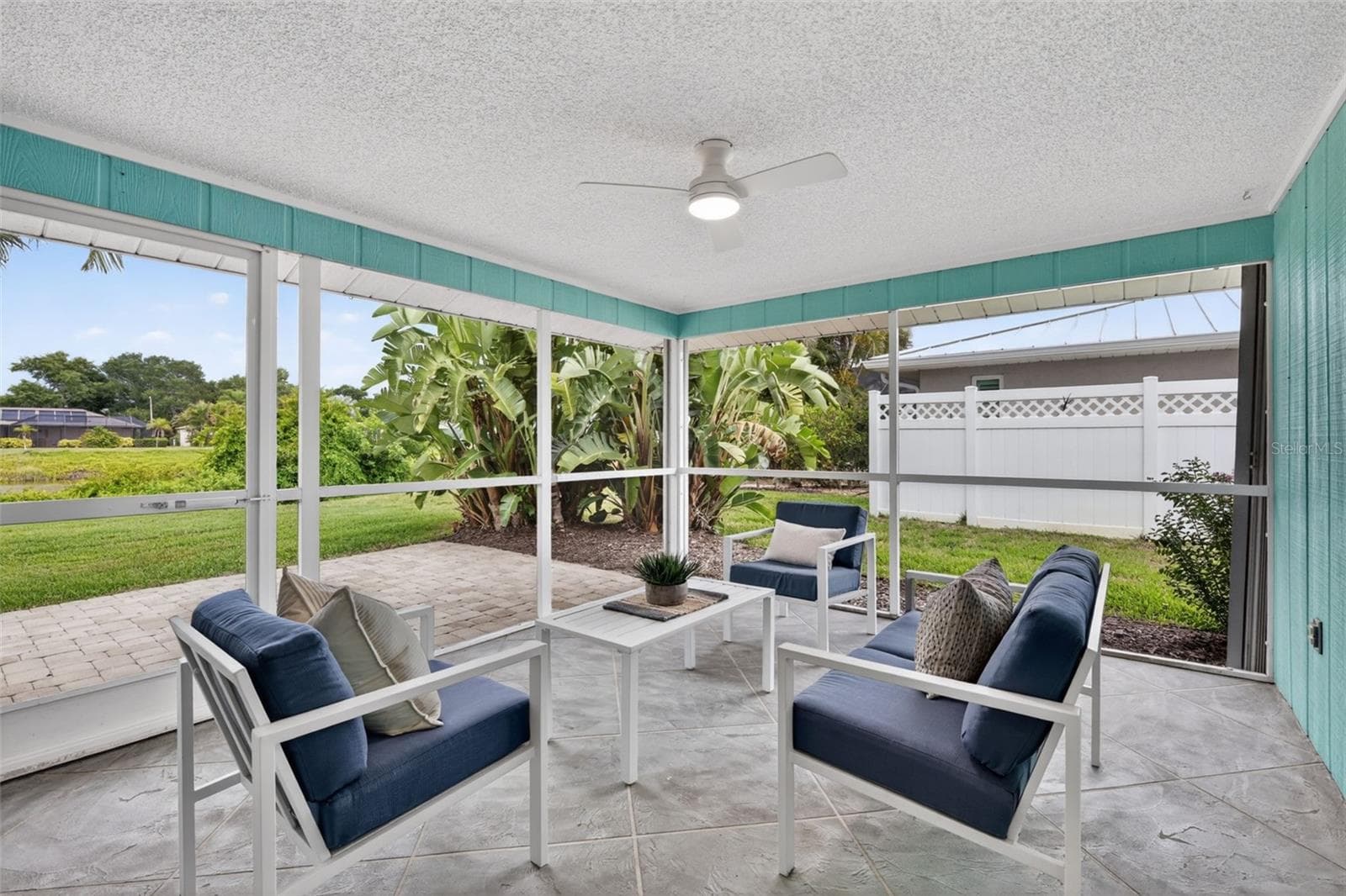 Lanai Overlooks Patio and Lake - 1226 PINE NEEDLE RD, VENICE