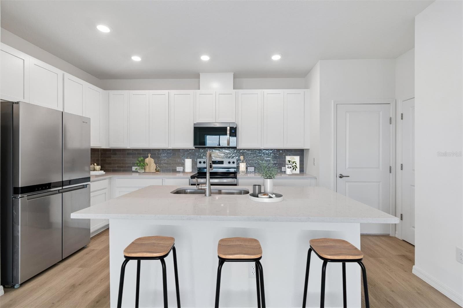 Kitchen - 6341 JENSEN VIEW AVE, APOLLO BEACH
