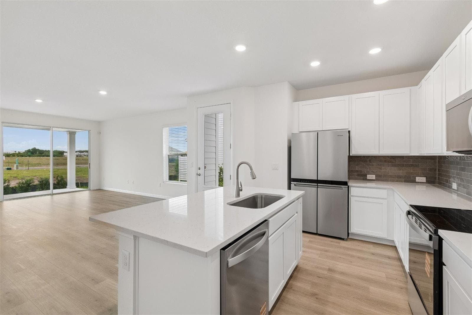 Kitchen - 6341 JENSEN VIEW AVE, APOLLO BEACH