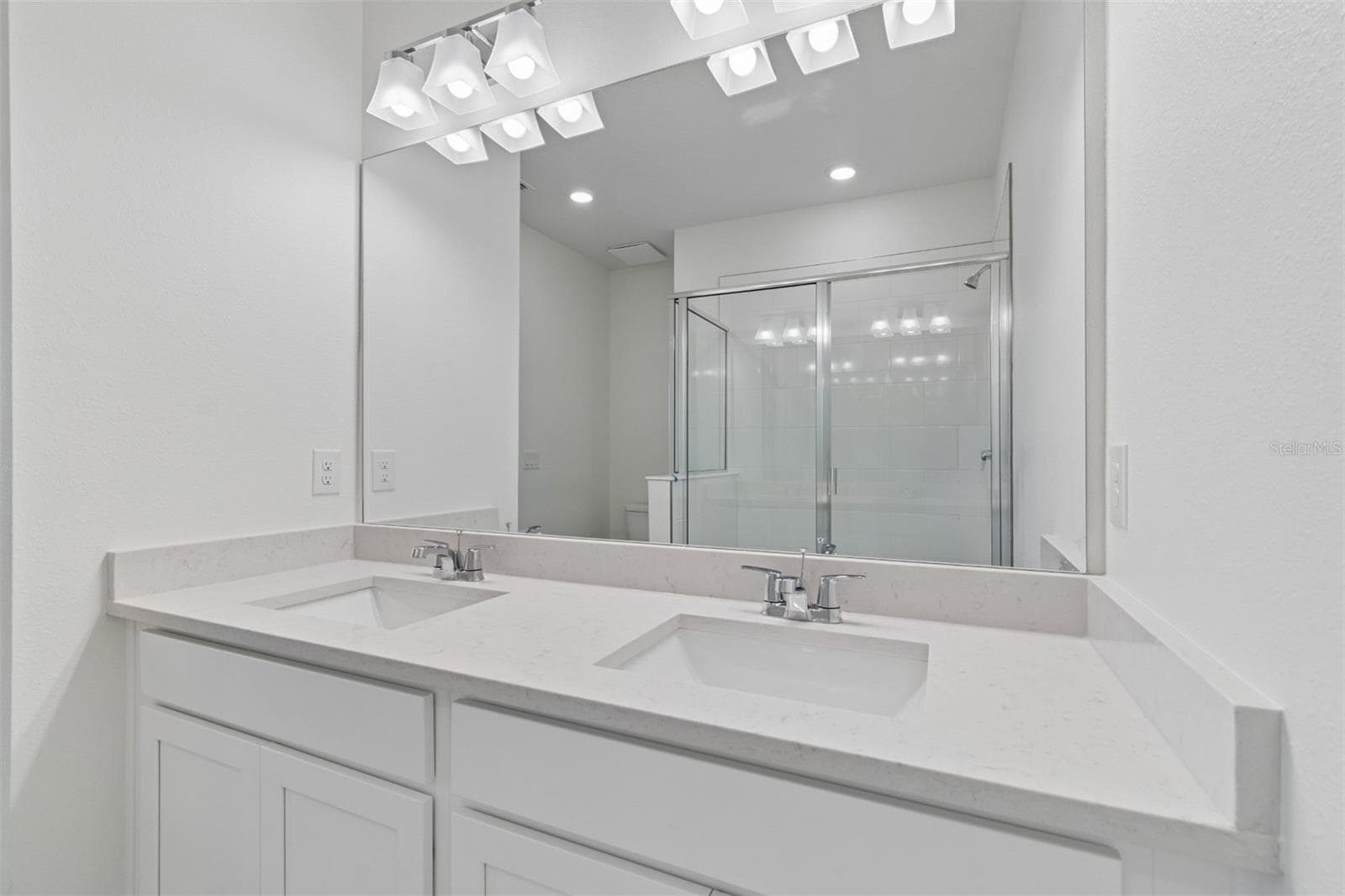 Owner's Bath - 6341 JENSEN VIEW AVE, APOLLO BEACH