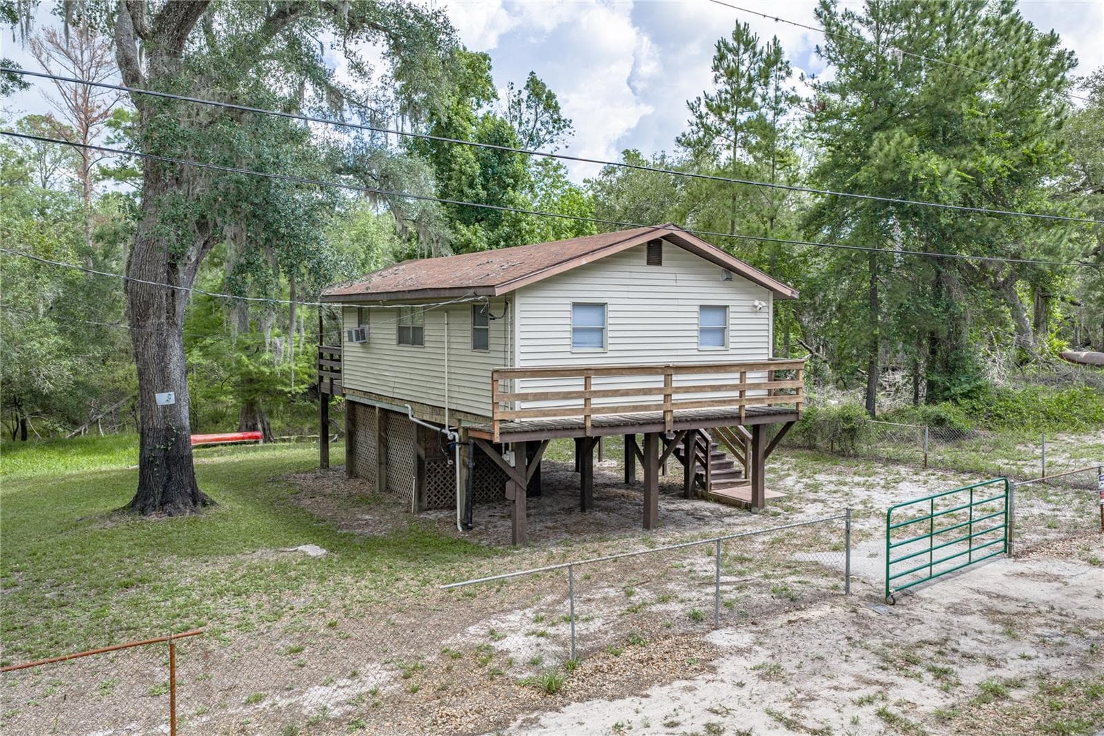 Single Family Residence at 33065 CEDONIA RD, DADE CITY, photo 6 of 41