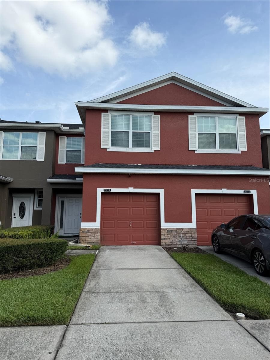 2914 RODRICK CIR