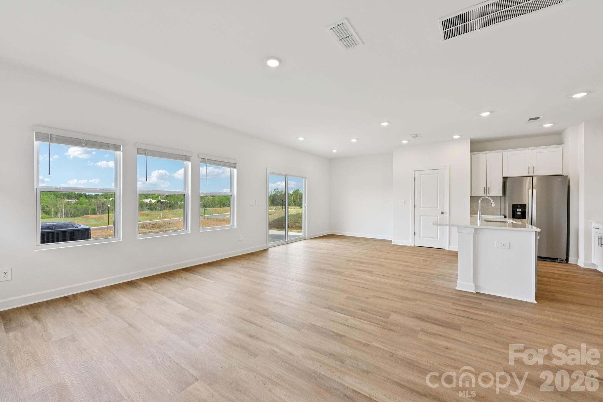 Photo is not of the actual home, but is an inspirational photo of builder’s model home and may depict options, furnishings, and/or decorator features that are not included - Newton