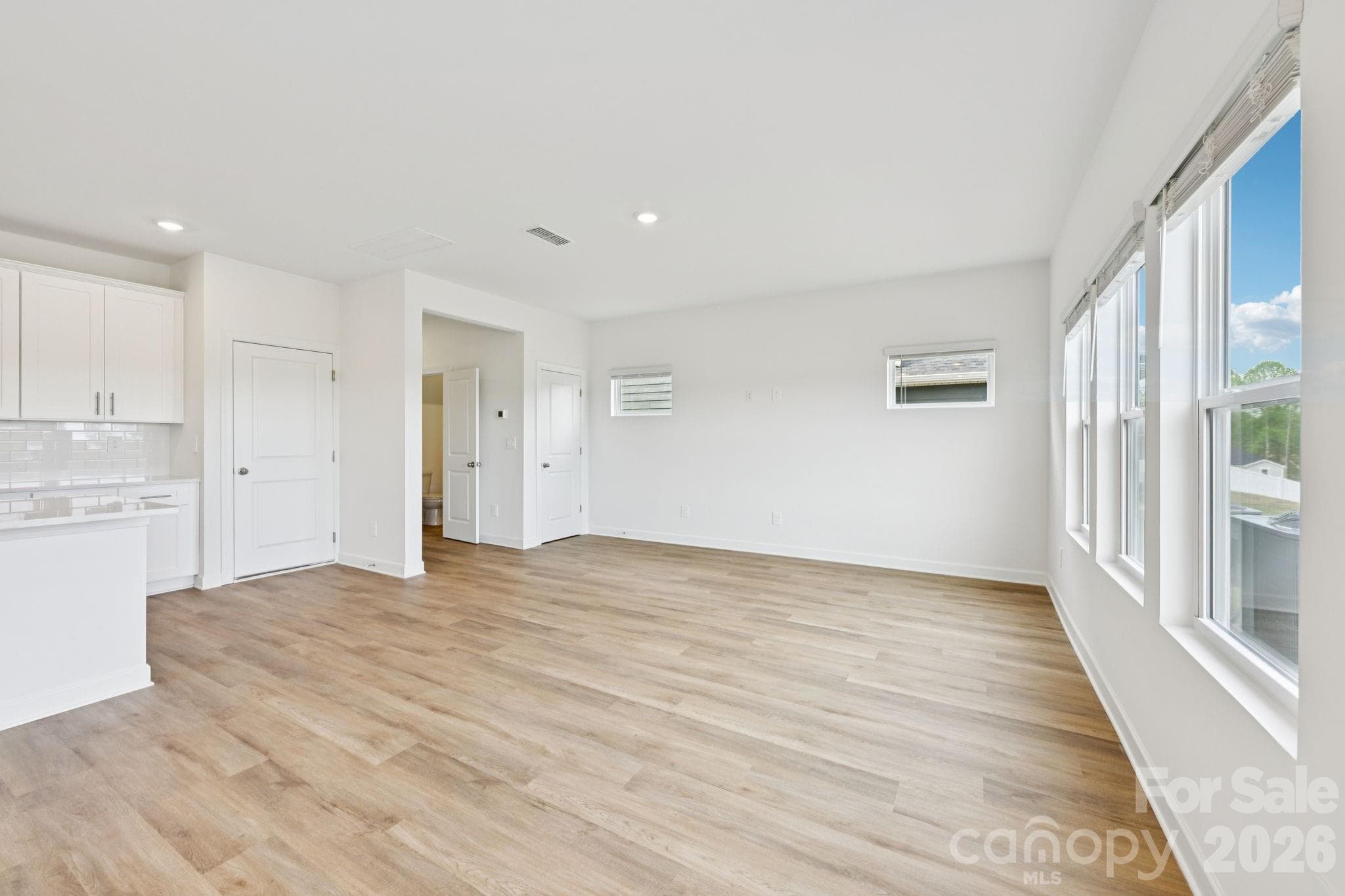 Photo is not of the actual home, but is an inspirational photo of builder’s model home and may depict options, furnishings, and/or decorator features that are not included - Newton