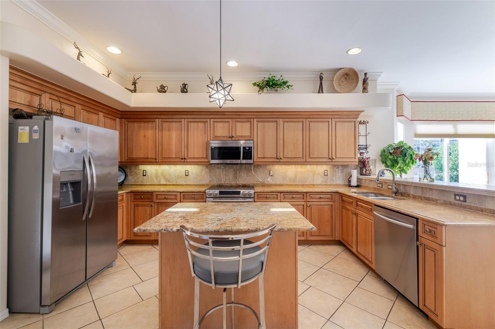 Single Family Residence at 13881 BLENHEIM TRAIL RD, FORT MYERS, photo 17 of 75
