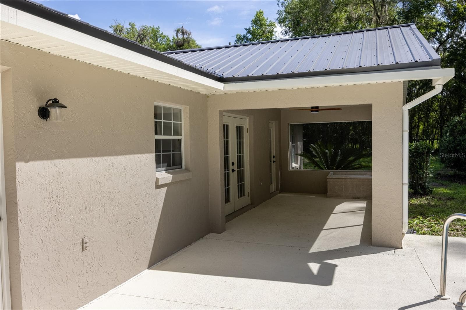 Covered Terrace - 14810 NW 185 ST, WILLISTON