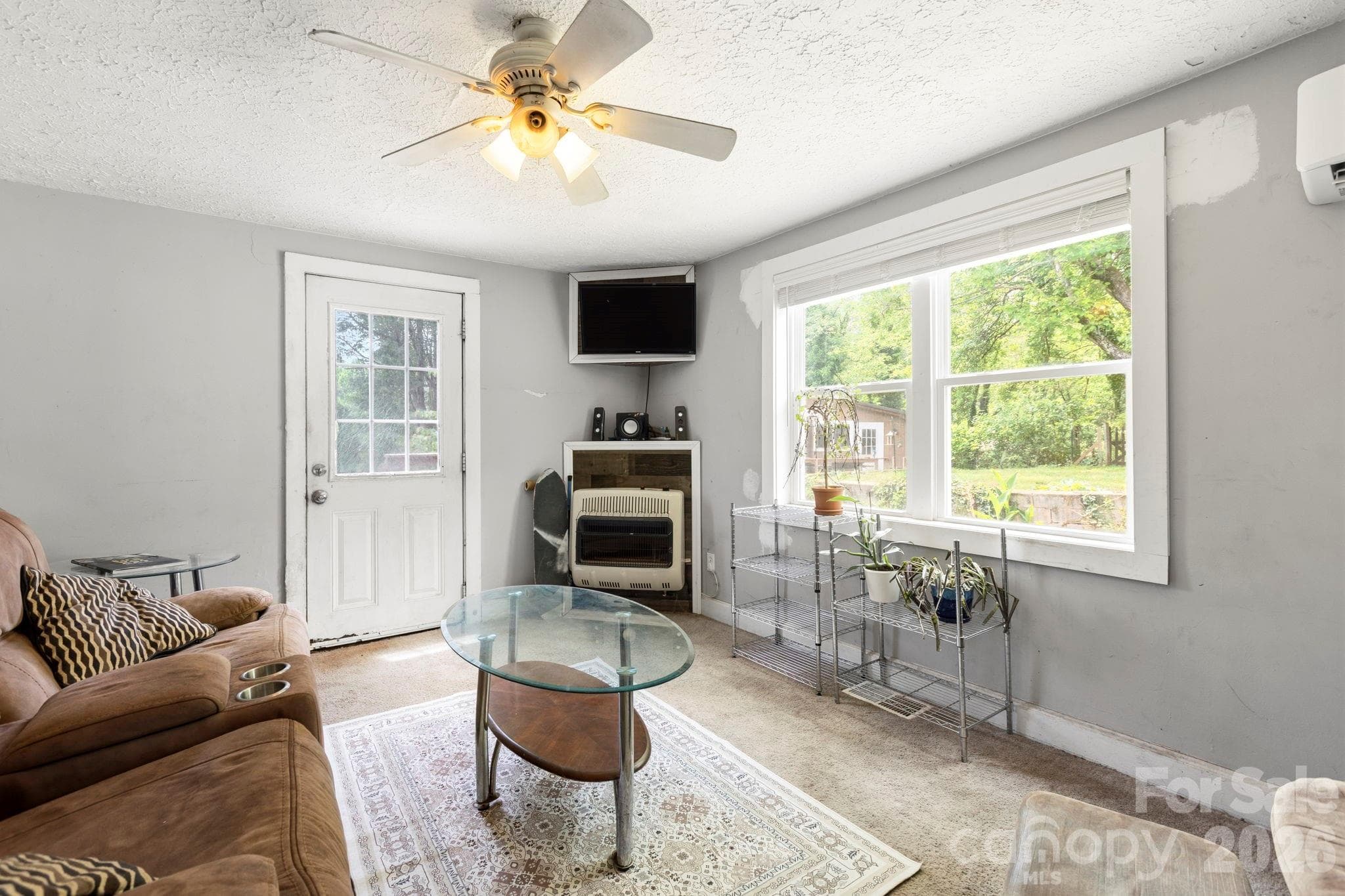 Single Family Residence at 4 Mountain View Road, Asheville, photo 10 of 35