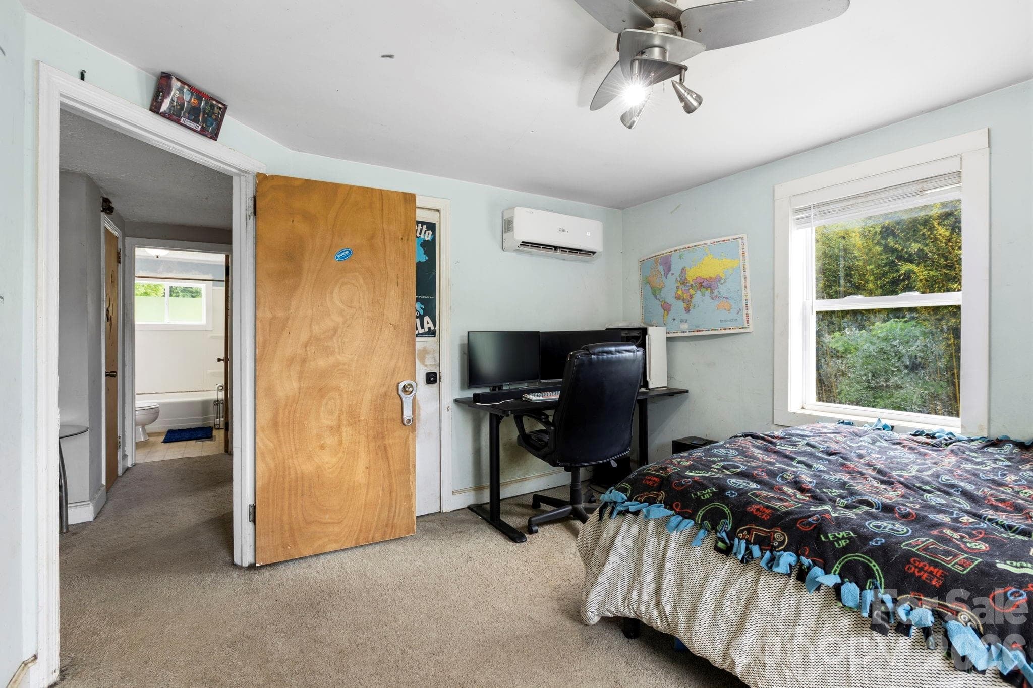 Single Family Residence at 4 Mountain View Road, Asheville, photo 11 of 35