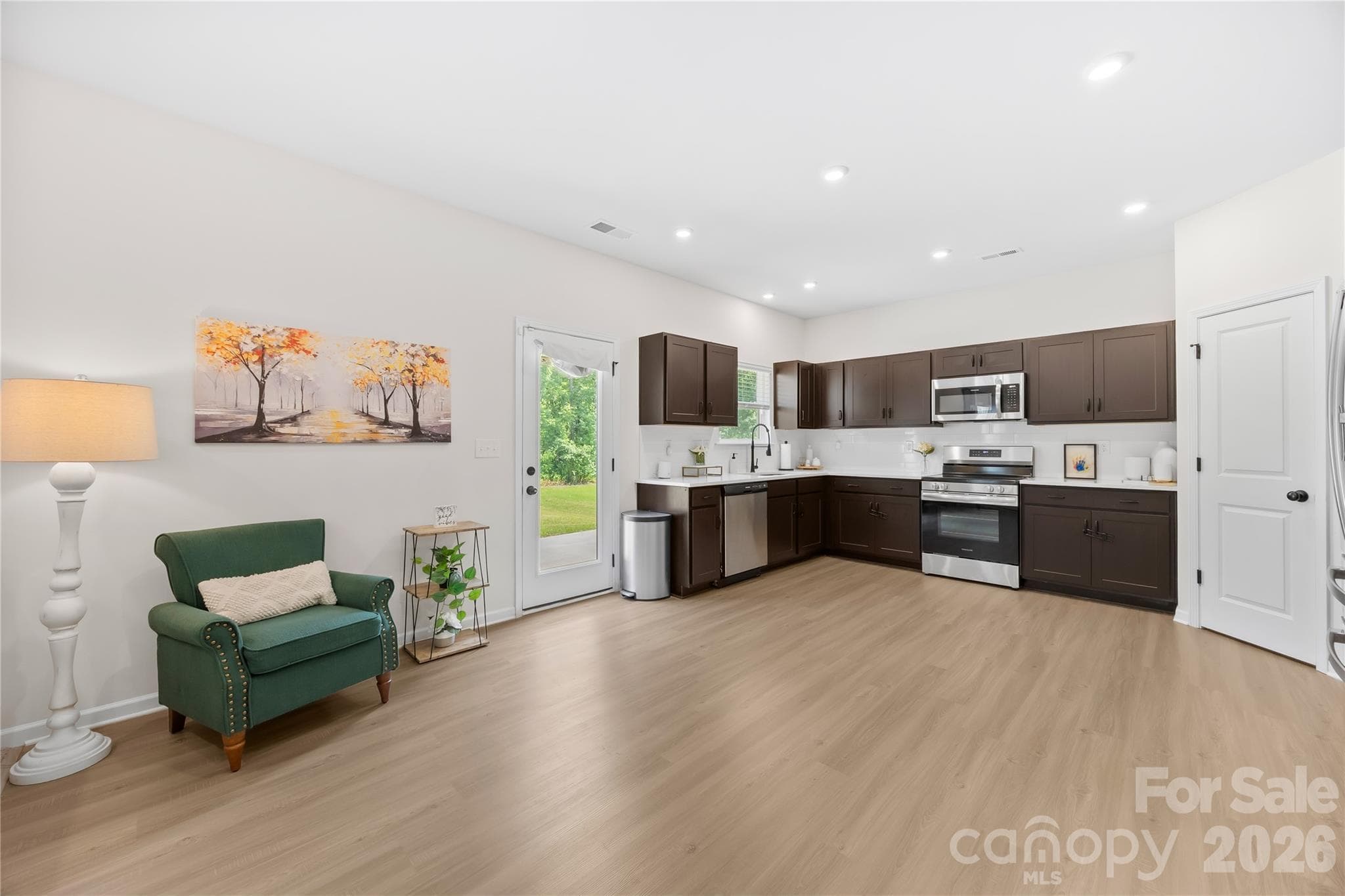 Single Family Residence at 6230 Gala Lane, Charlotte, photo 3 of 39