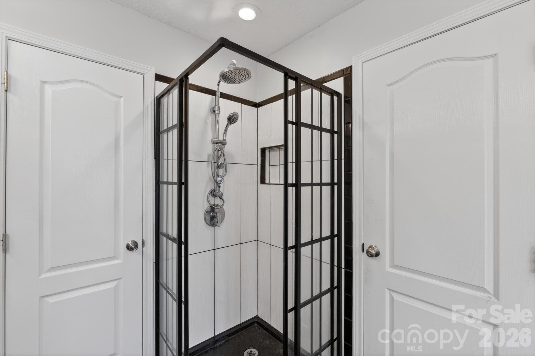 Single Family Residence at 1590 Mayfair Drive, Conover, photo 20 of 42