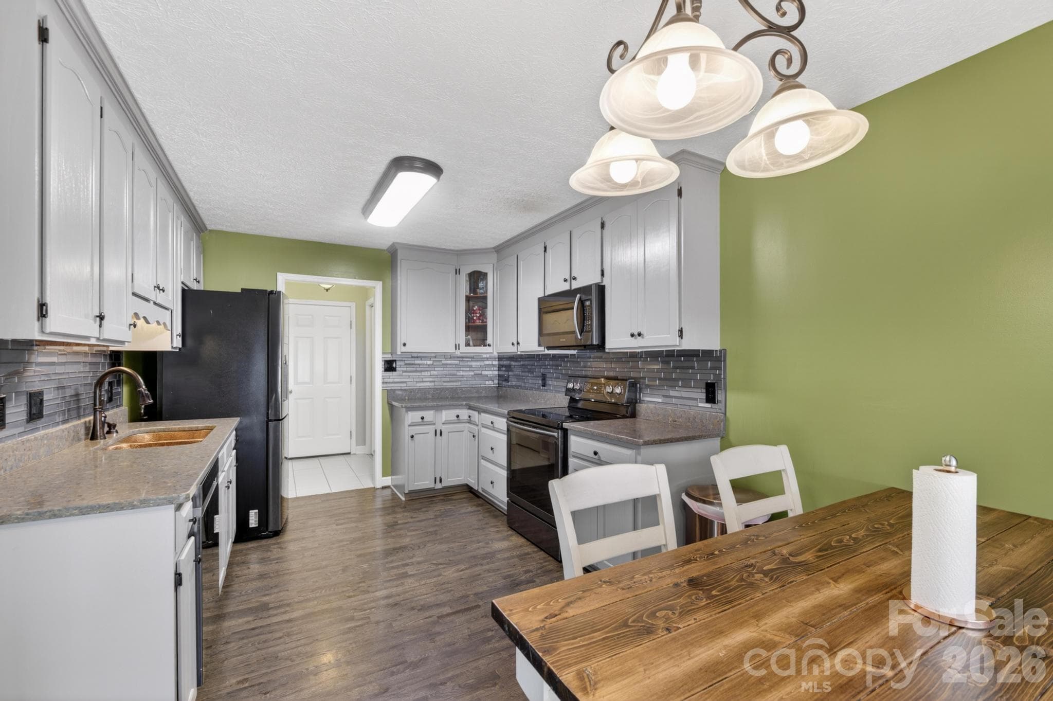 Single Family Residence at 1590 Mayfair Drive, Conover, photo 28 of 42