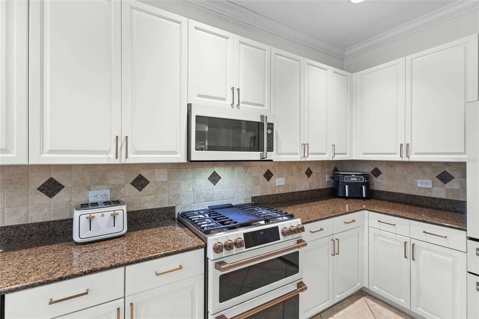 Single Family Residence at 7627 DESERT INN WAY, LAKEWOOD RANCH, photo 14 of 66