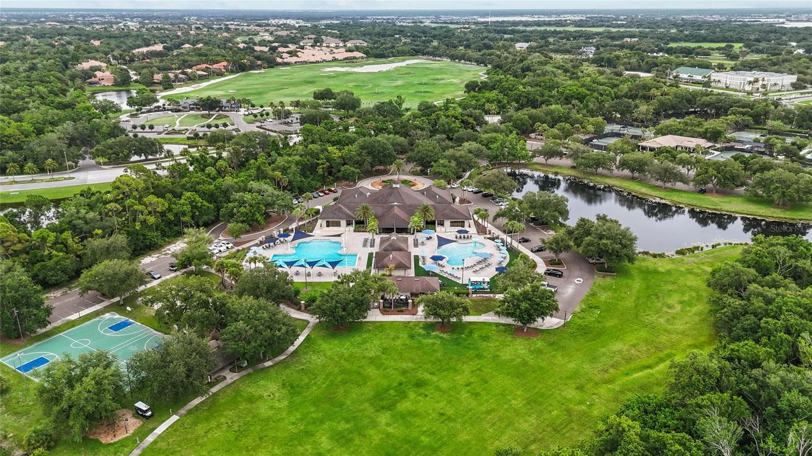 Single Family Residence at 7627 DESERT INN WAY, LAKEWOOD RANCH, photo 57 of 66