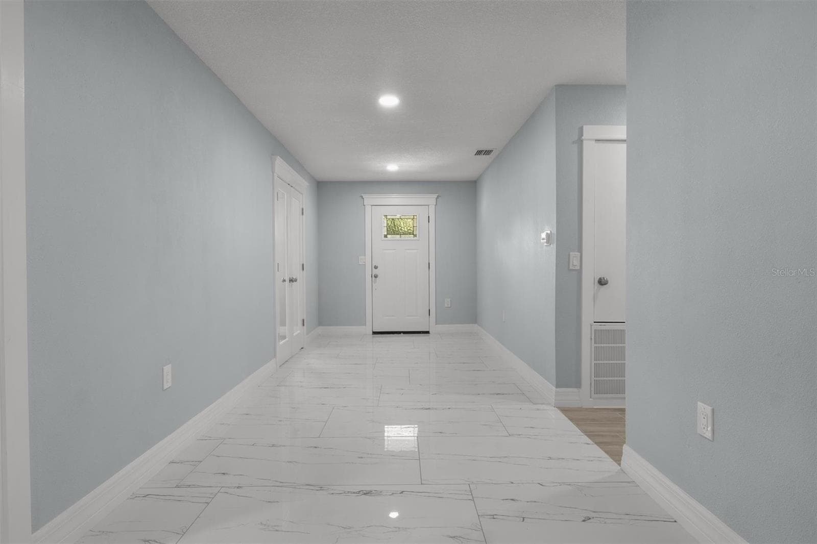 Foyer - 3945 CHART PRINE RD, LAKELAND