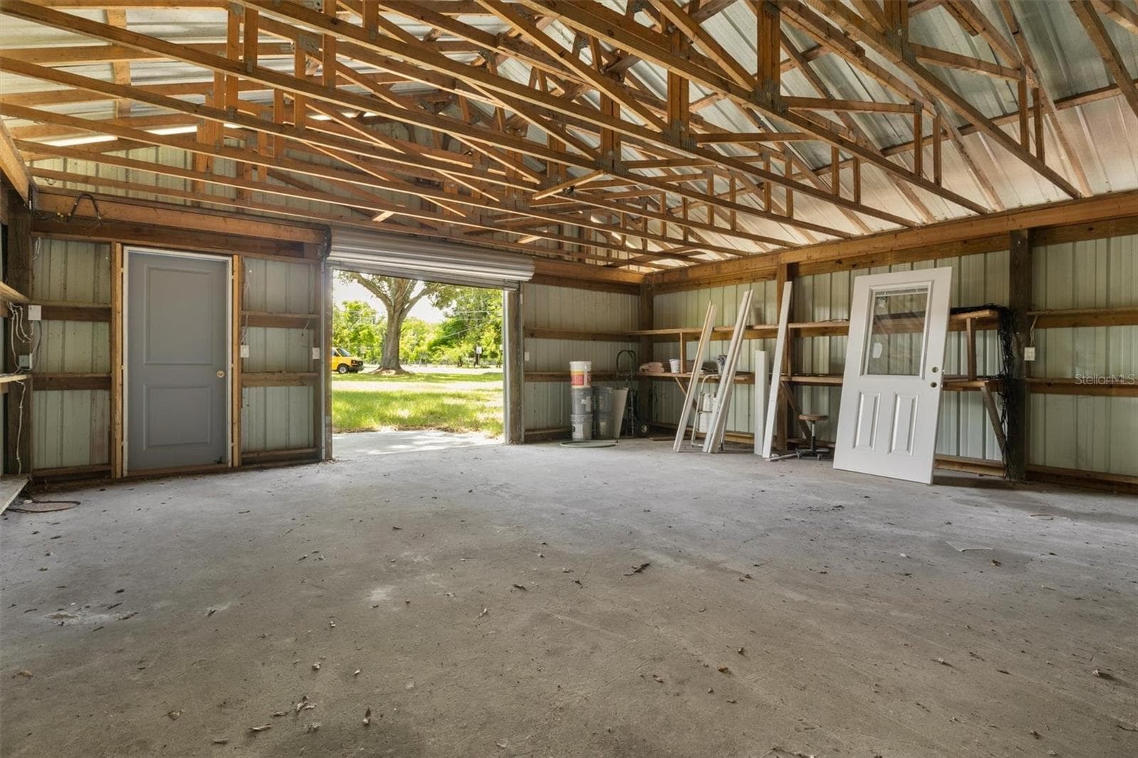 Enclosed Pole Barn - 3945 CHART PRINE RD, LAKELAND