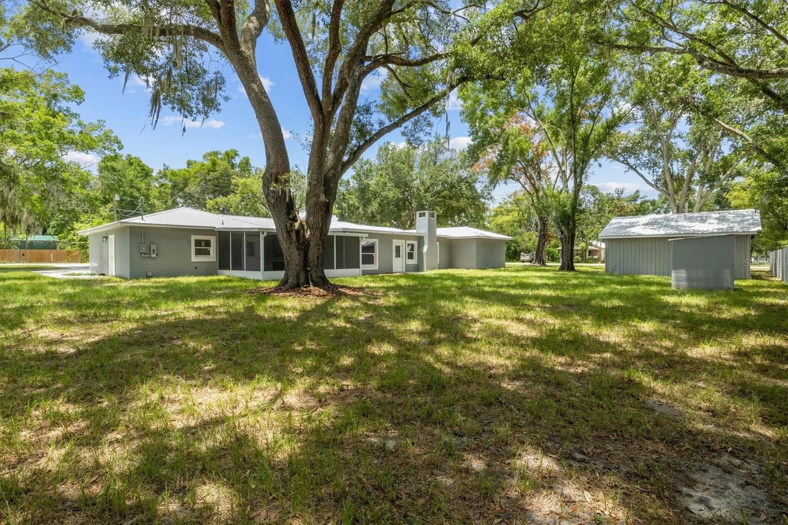 Rear of Home - 3945 CHART PRINE RD, LAKELAND