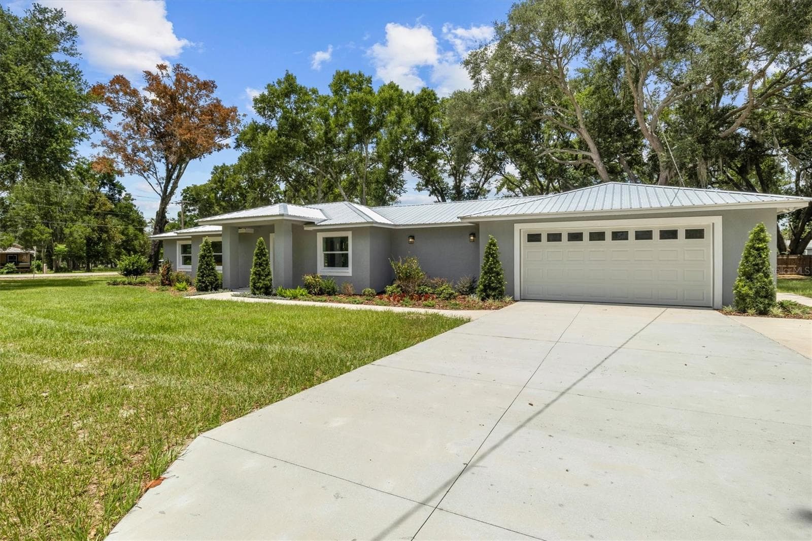 Front of Home - 3945 CHART PRINE RD, LAKELAND