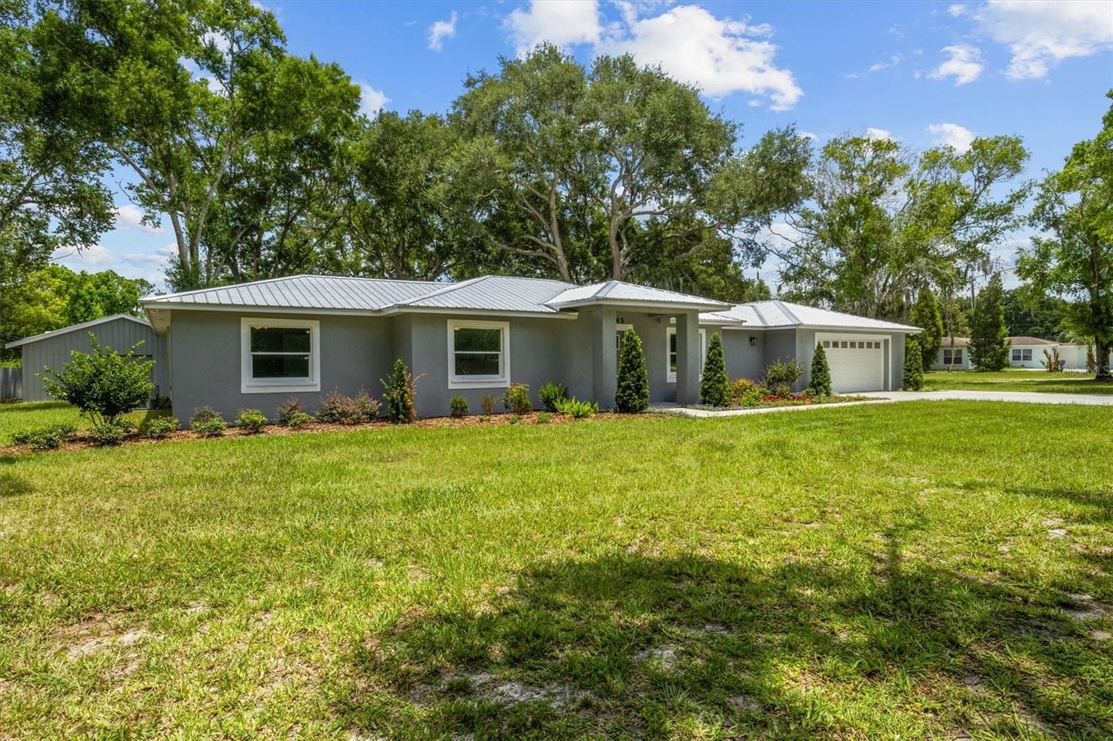 Front of Home - 3945 CHART PRINE RD, LAKELAND