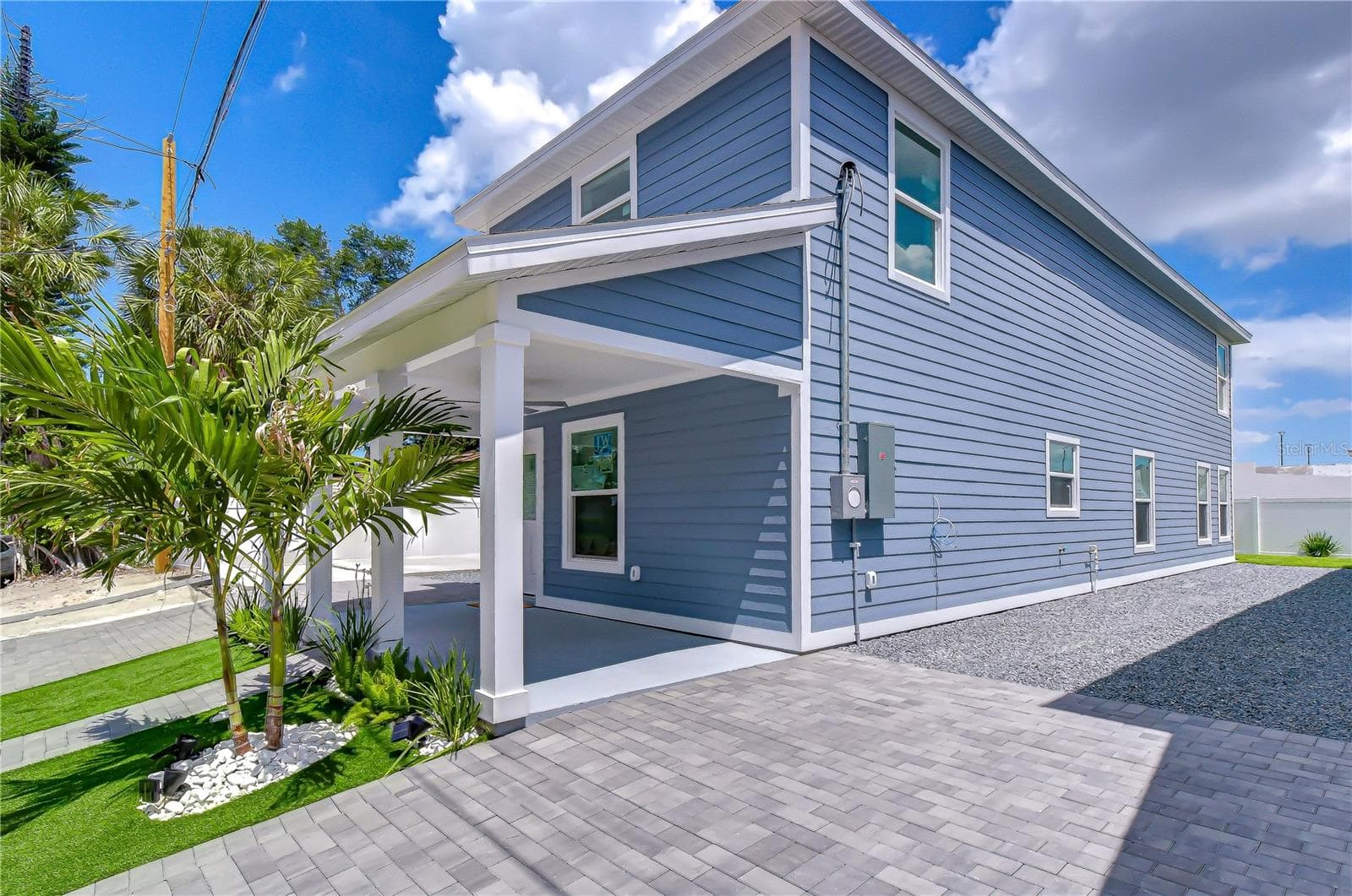 Single Family Residence at 222 8TH AVENUE DR W, BRADENTON, photo 5 of 33