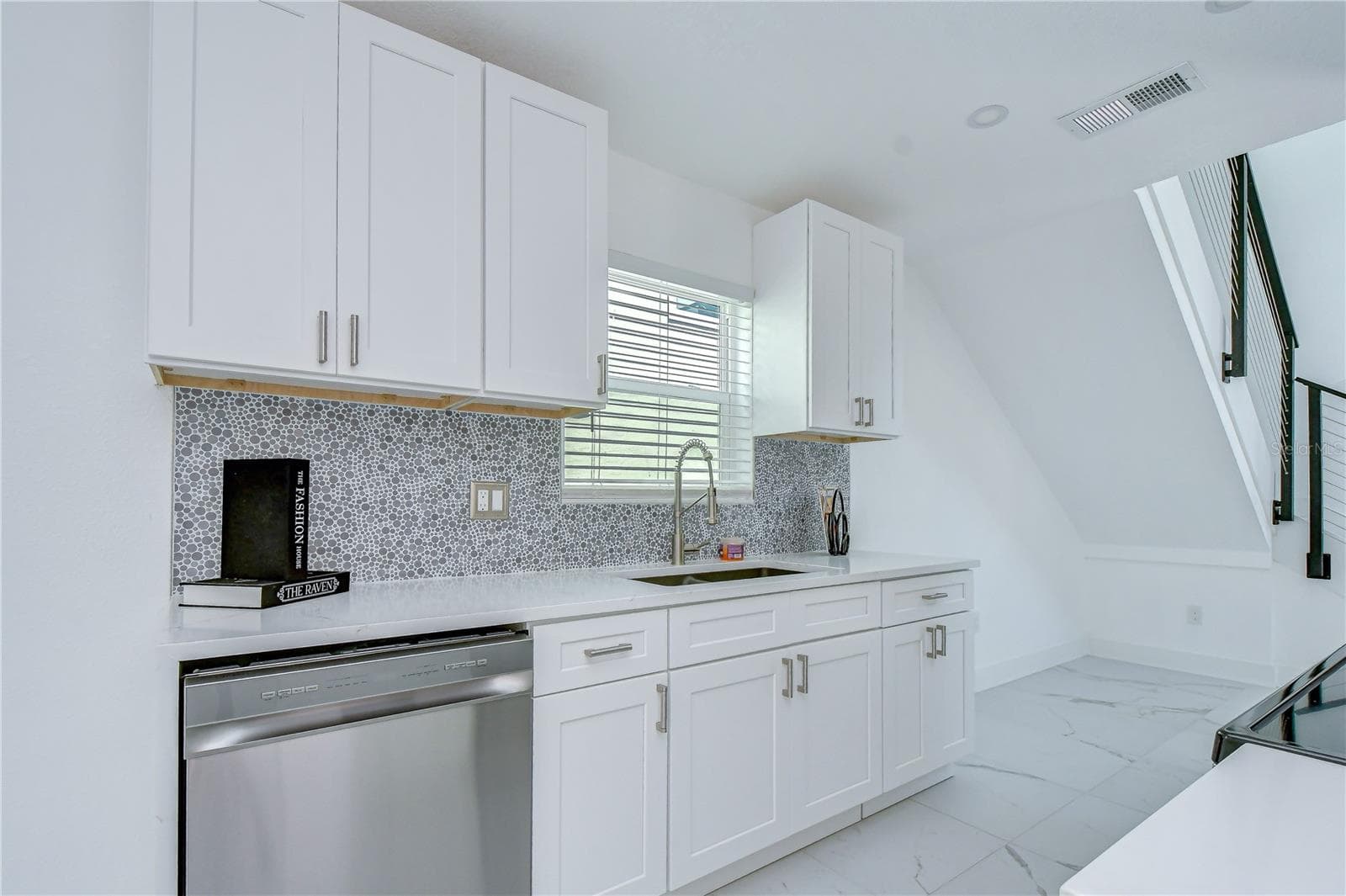 Single Family Residence at 222 8TH AVENUE DR W, BRADENTON, photo 12 of 33