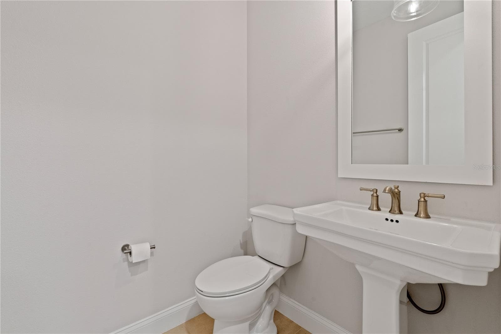 Half Bathroom - 13129 FARO CT, WINTER GARDEN
