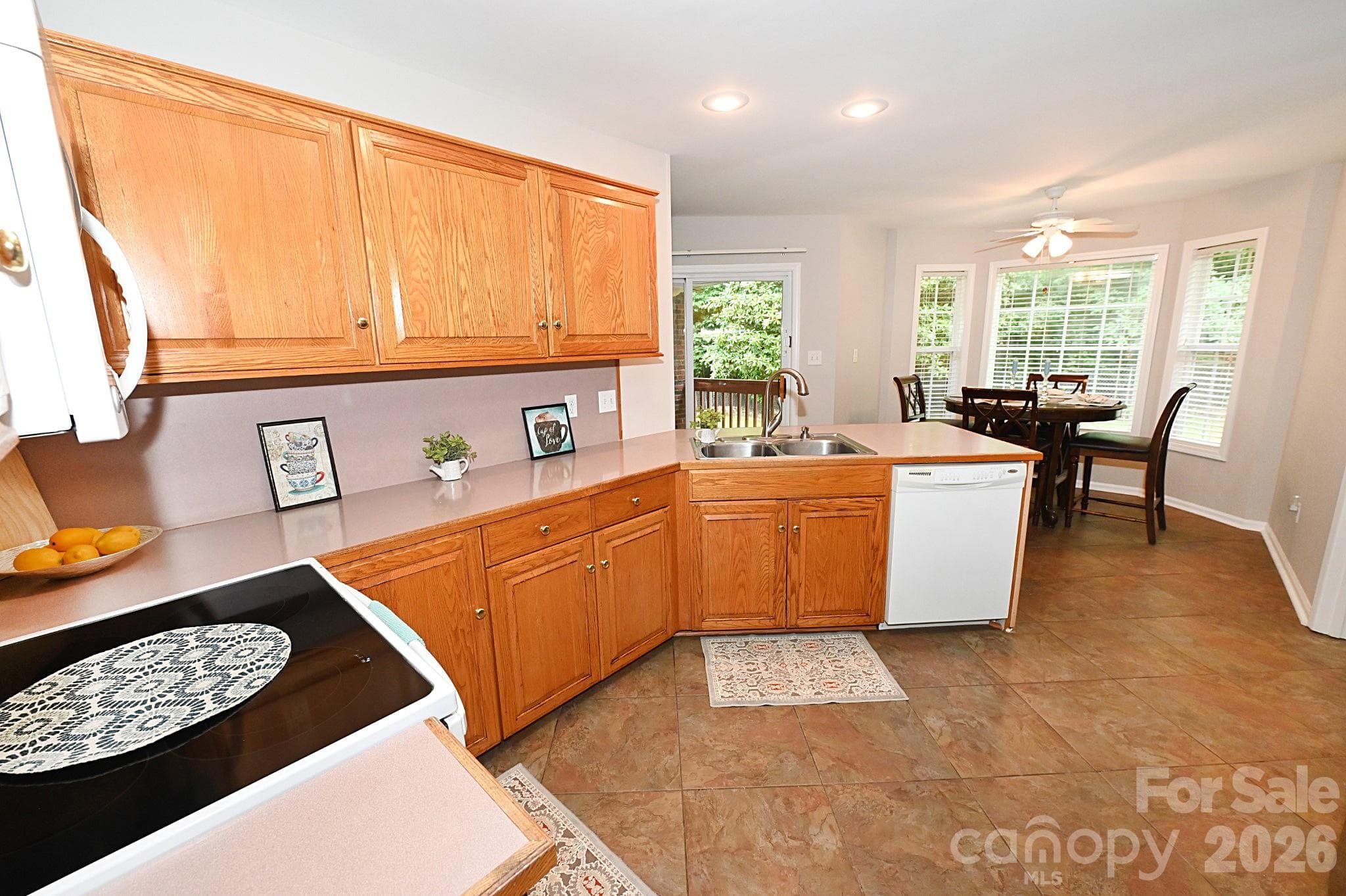 Kitchen - Newton