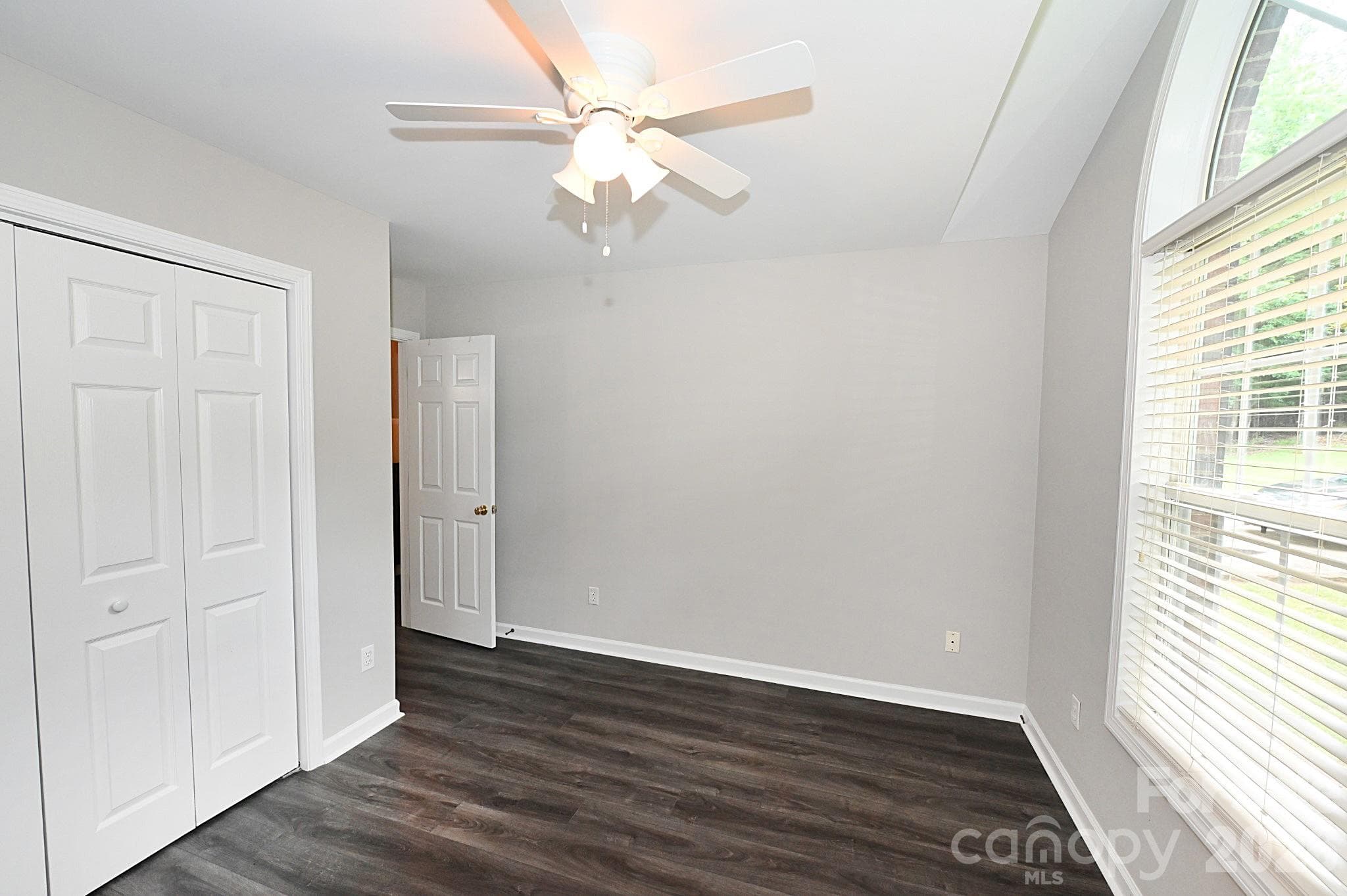 Bedroom 3 - Newton