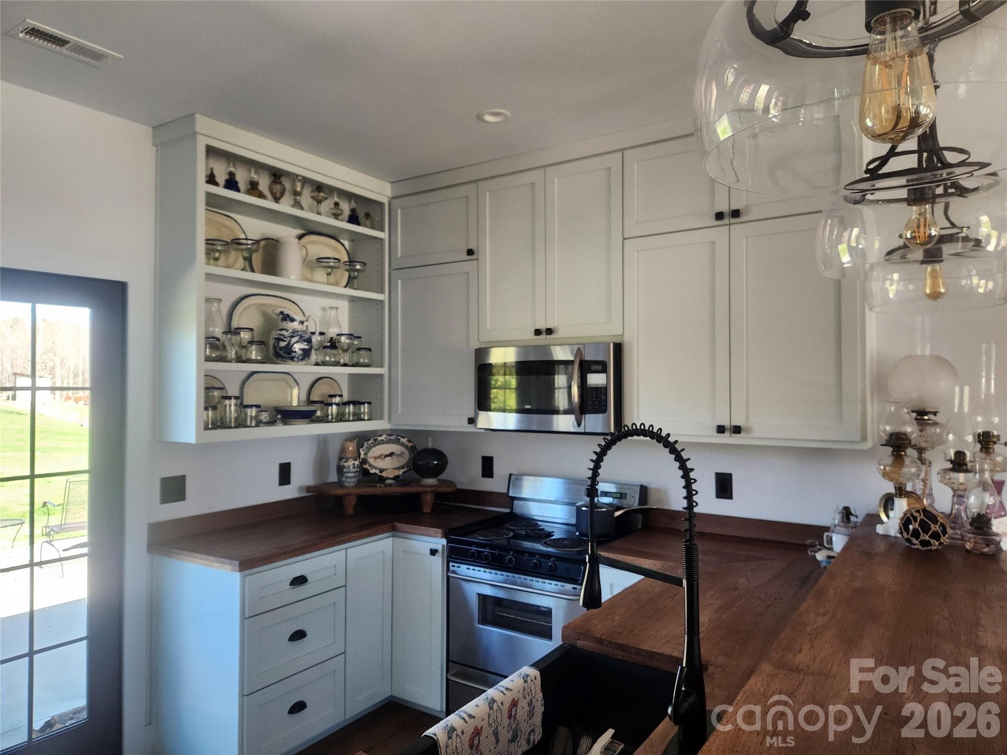 Single Family Residence at 4085 Hunting Country Road, Tryon, photo 5 of 19