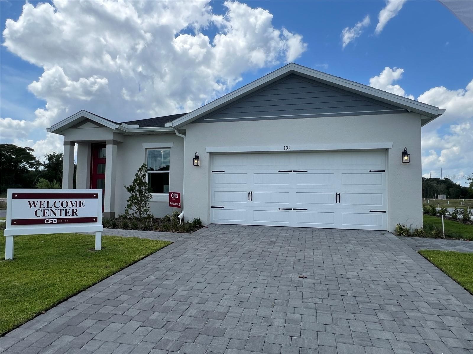 280 ELENA LAVIN CIR