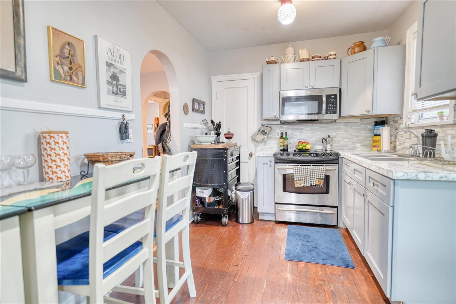 Single Family Residence at 735 26TH AVE S, ST PETERSBURG, photo 3 of 24