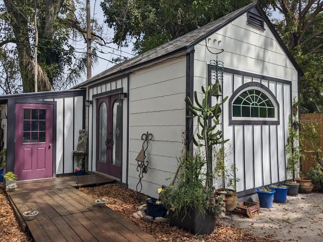 Single Family Residence at 735 26TH AVE S, ST PETERSBURG, photo 13 of 24