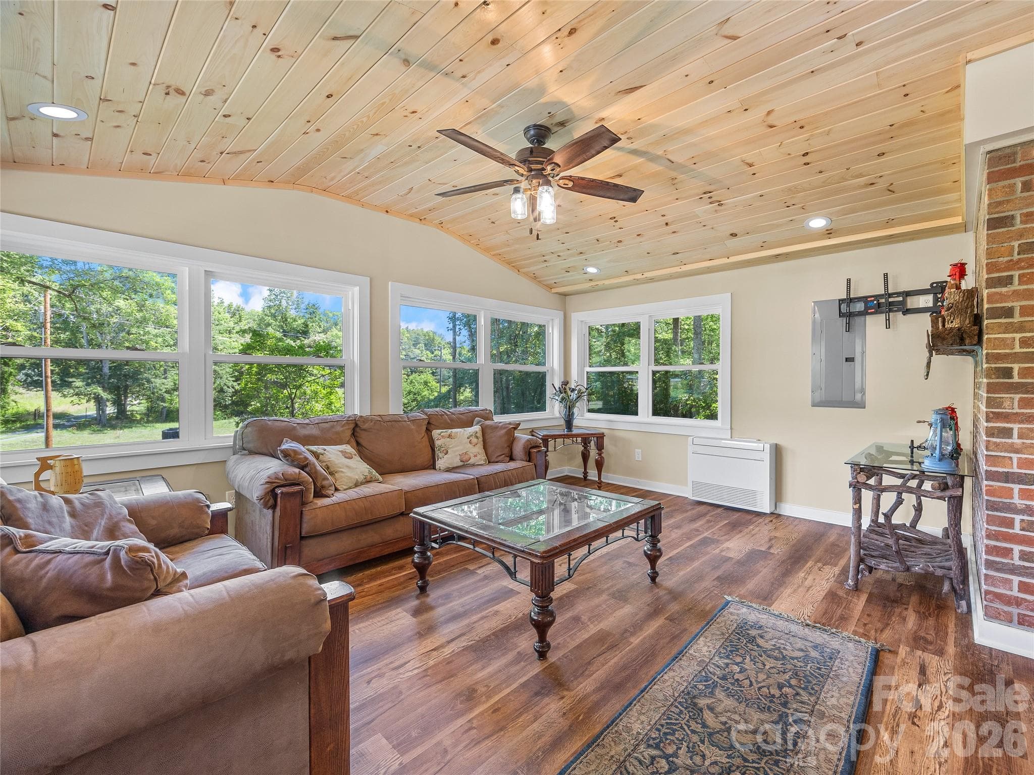 Single Family Residence at Mill Spring, photo 4 of 45