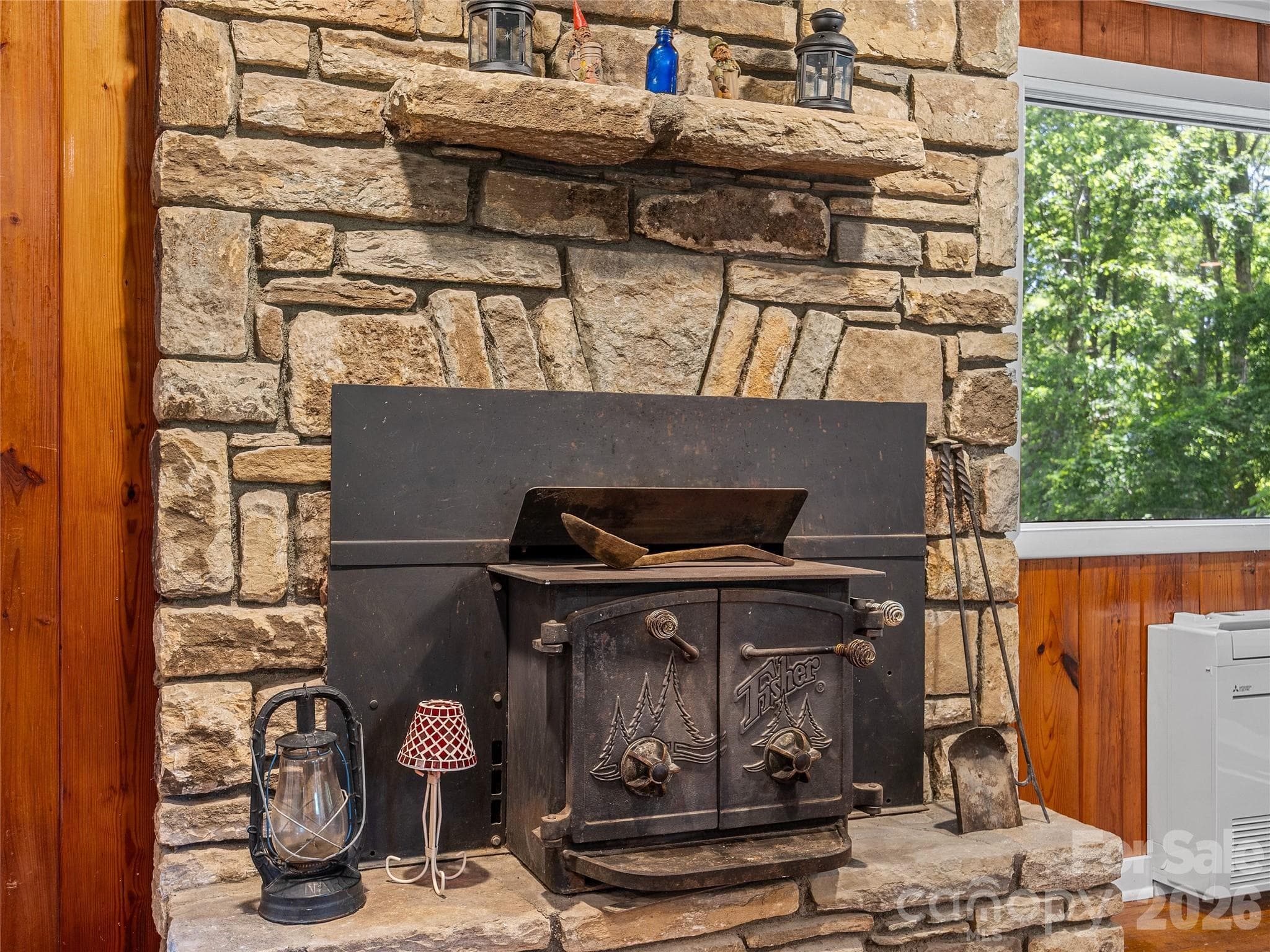 Single Family Residence at Mill Spring, photo 9 of 45