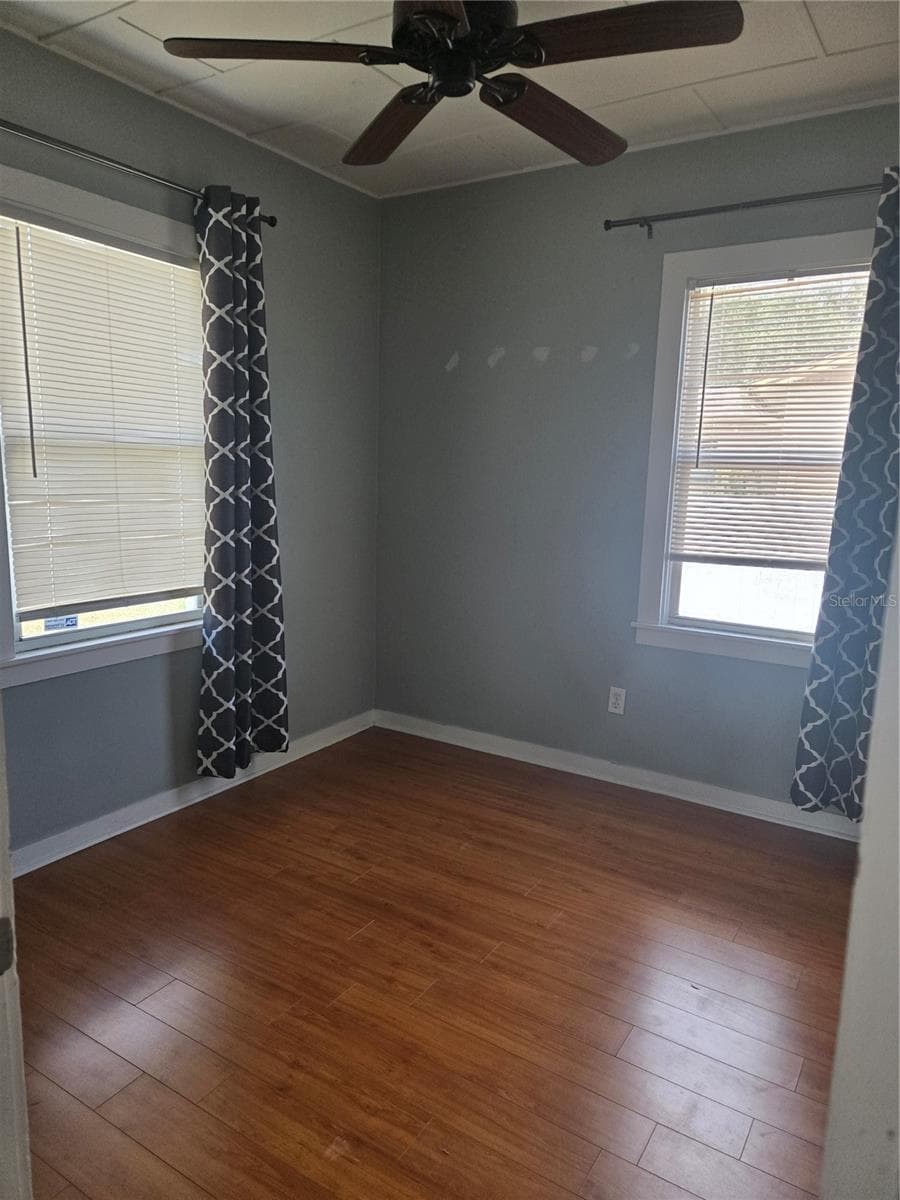 Single Family Residence at 146 NE MADISON CIR N, ST PETERSBURG, photo 16 of 25