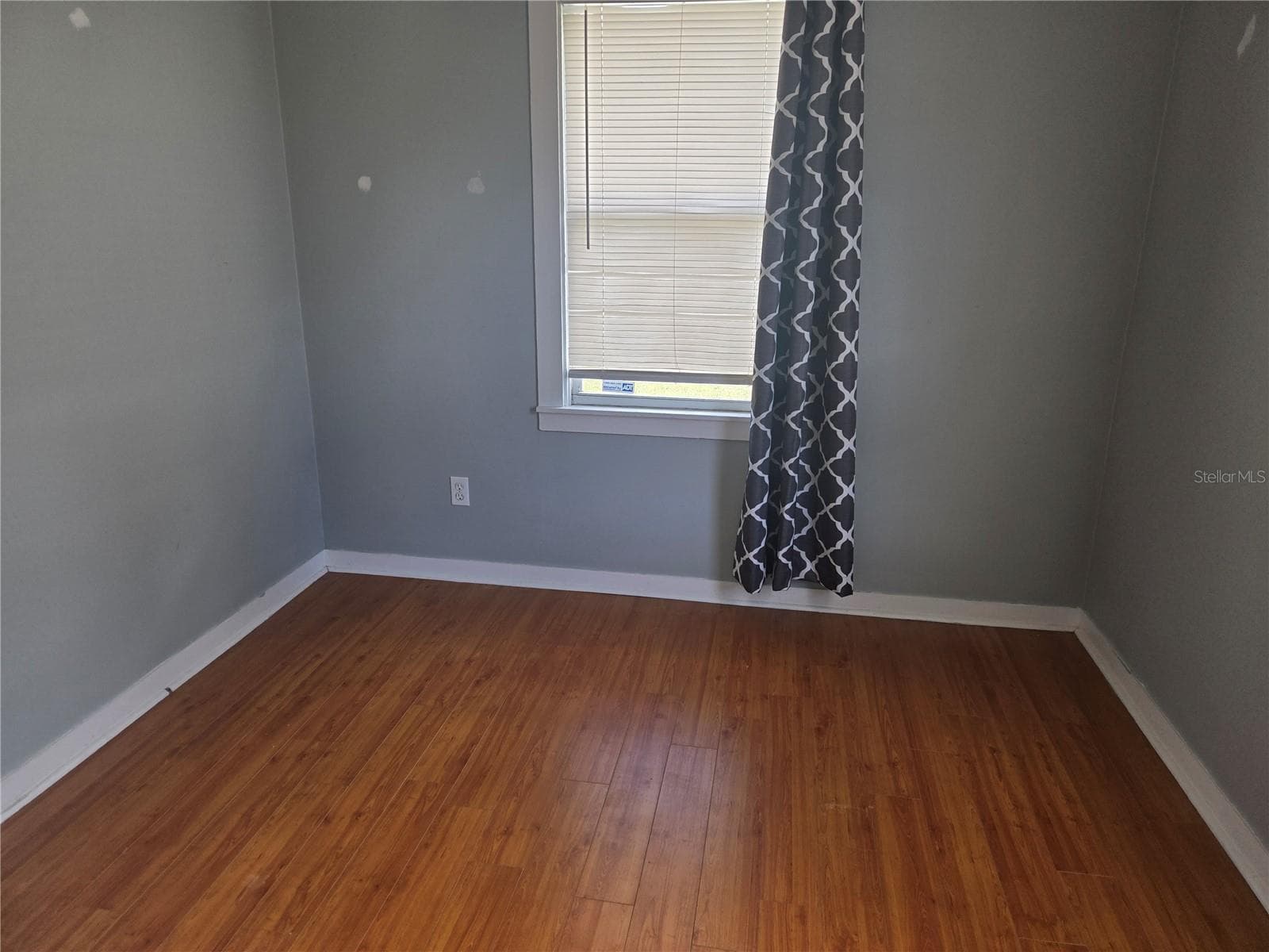 Single Family Residence at 146 NE MADISON CIR N, ST PETERSBURG, photo 17 of 25
