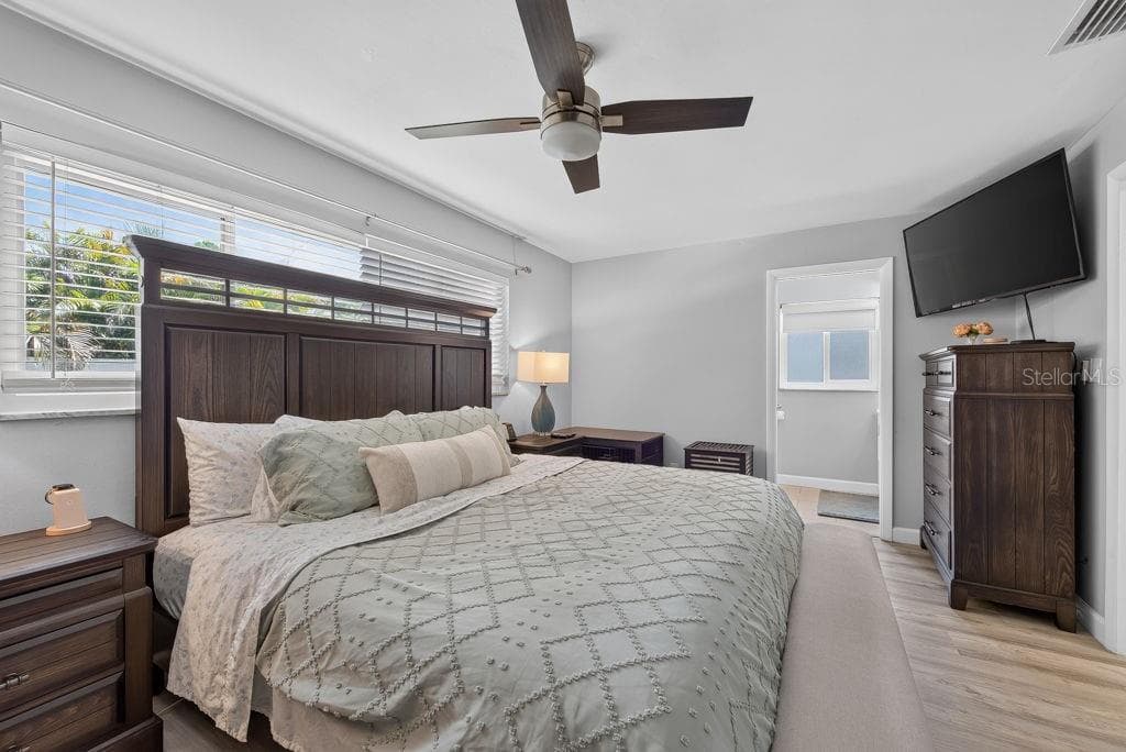 Single Family Residence at 2159 GREENBRIAR BLVD, CLEARWATER, photo 28 of 50