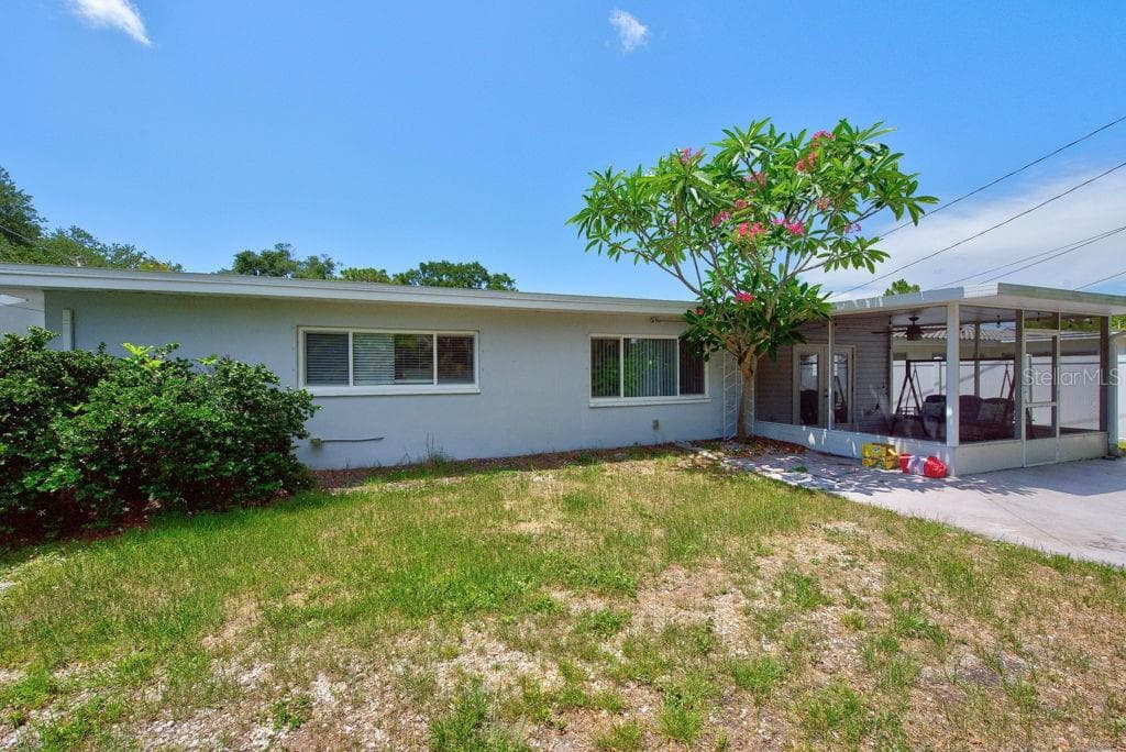 Single Family Residence at 2159 GREENBRIAR BLVD, CLEARWATER, photo 40 of 50