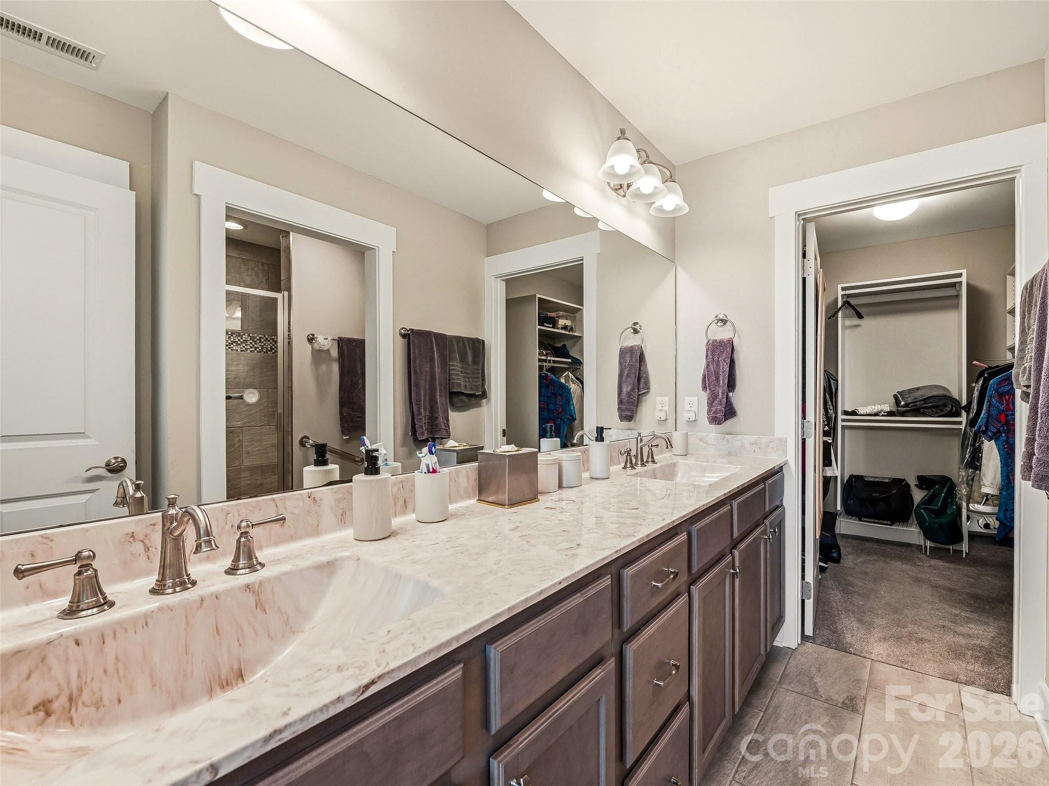 Primary Bath - 39 Braeburn Way, Flat Rock